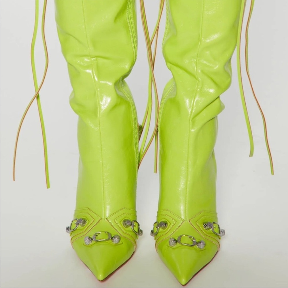 AZALEA WANG MAEVE STILETTO EDGY BOOTS IN LIME GREEN size 9 - Picture 3 of 12